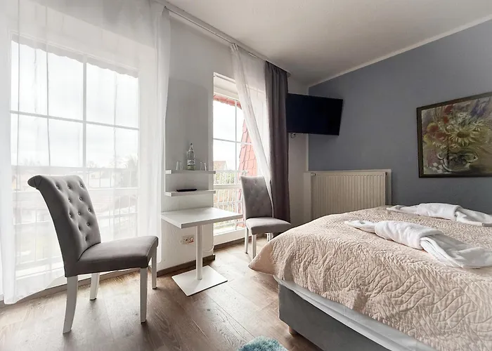 Strandhotel Vier Jahreszeiten Buckow