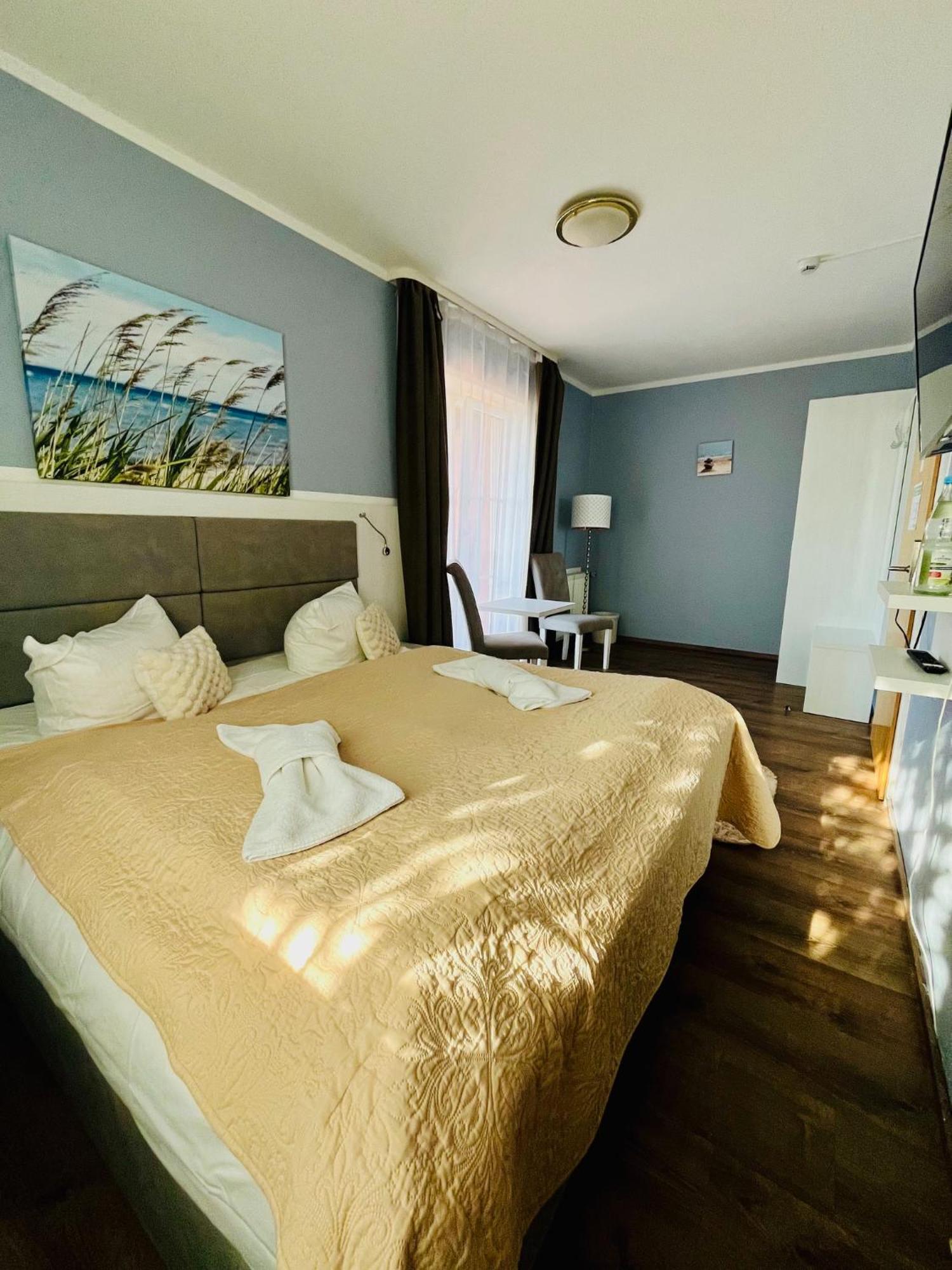 Strandhotel Vier Jahreszeiten Hotel