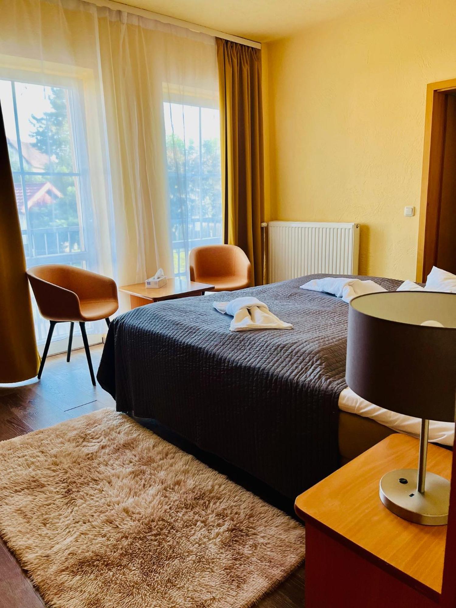 Hotel Strandhotel Vier Jahreszeiten 3*