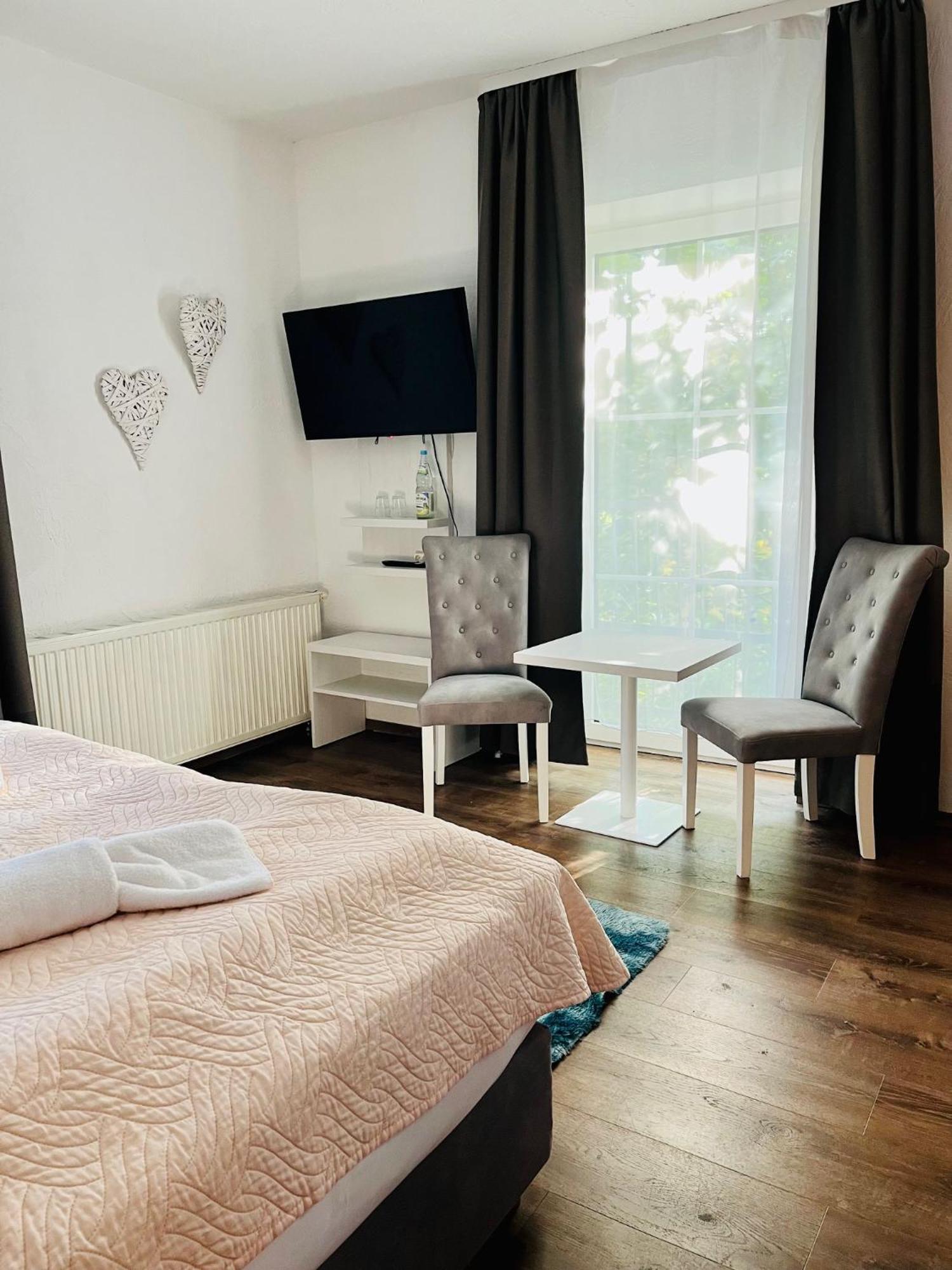 Strandhotel Vier Jahreszeiten 3*